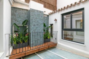 Beautiful penthouse in the historic center
